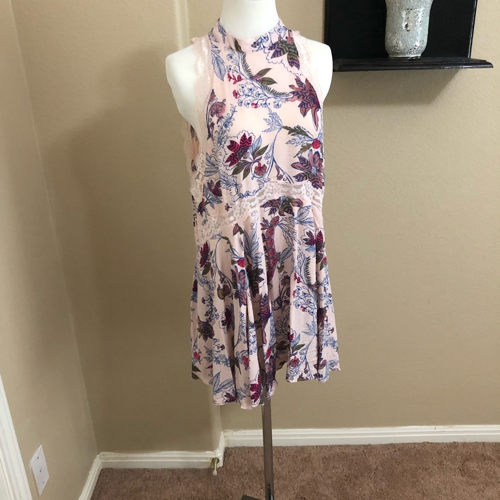 *Free People* Lace Flower Pale a Pink Print Dress